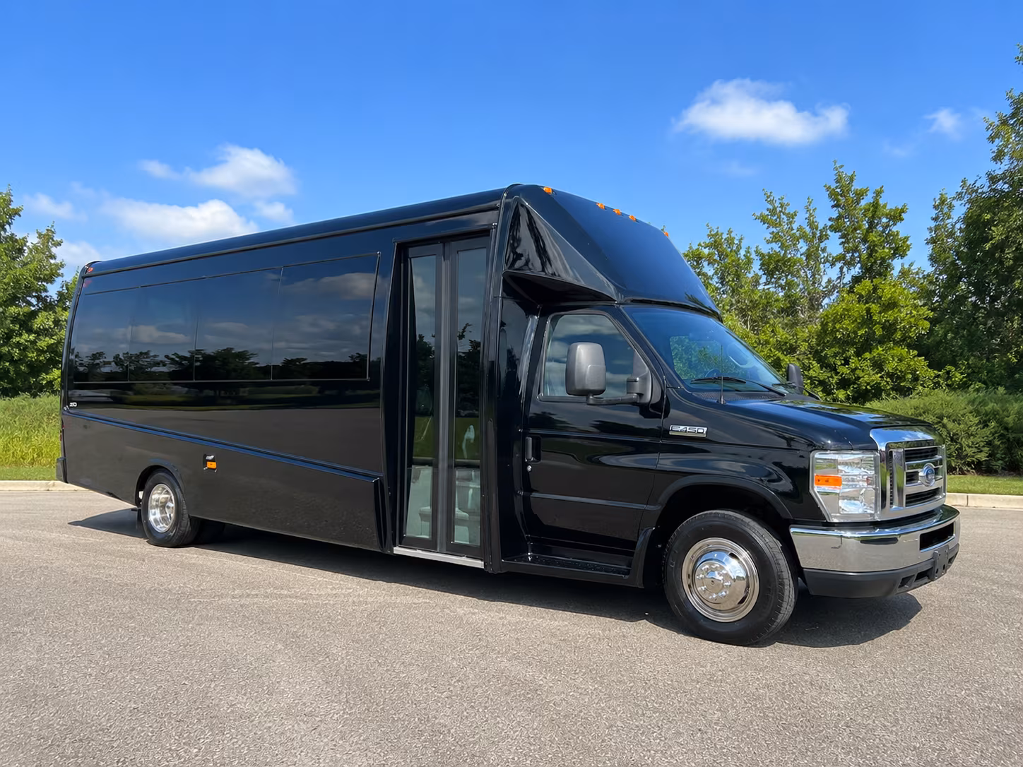 charter buses for clovis wedding ceremony and reception transfers