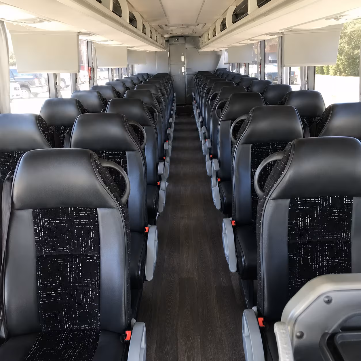 corporate airport transfer buses to fresno yosemite international fat