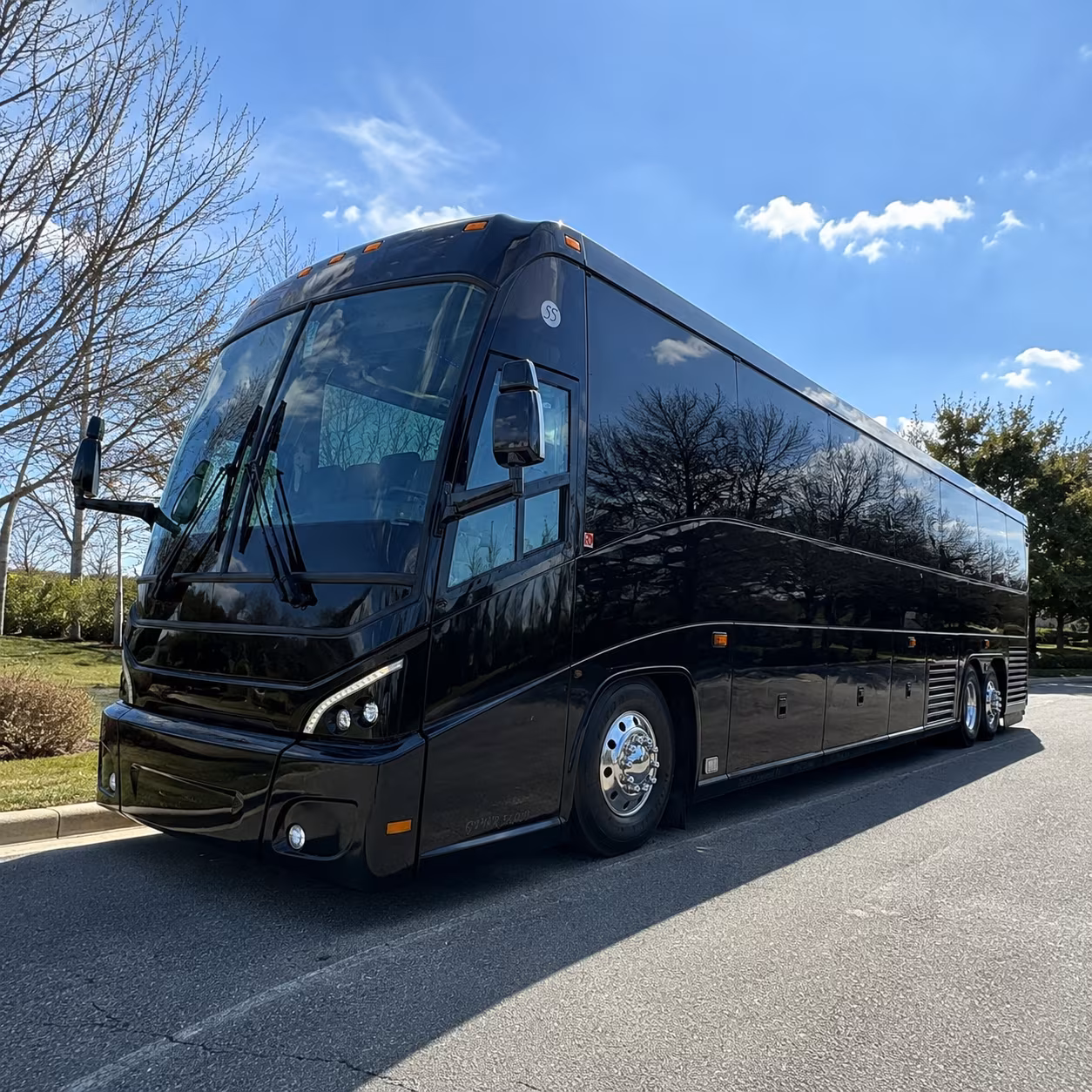 shuttle buses for clovis warehouse and distribution groups